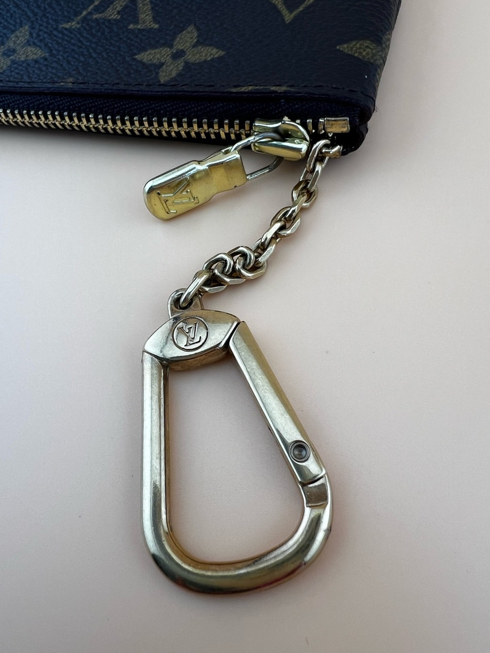 Louis Vuitton Monogram Pochette Clés Coin/Key Pouch - Picture 7 of 9